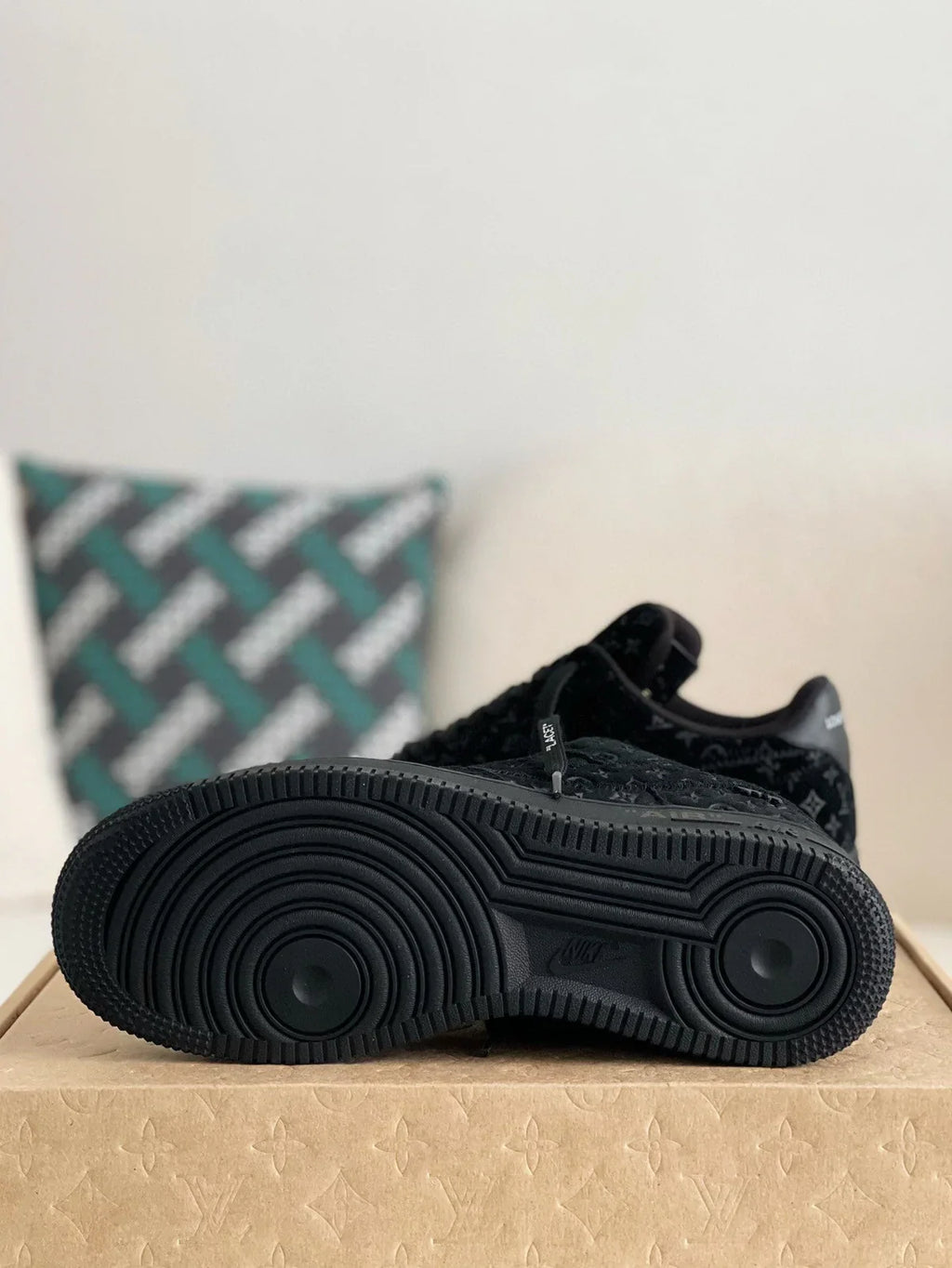 AIR FORCE 1 X LOUIS VUITTON