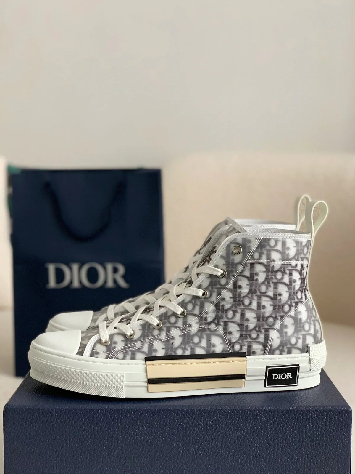 DIOR SNEAKER