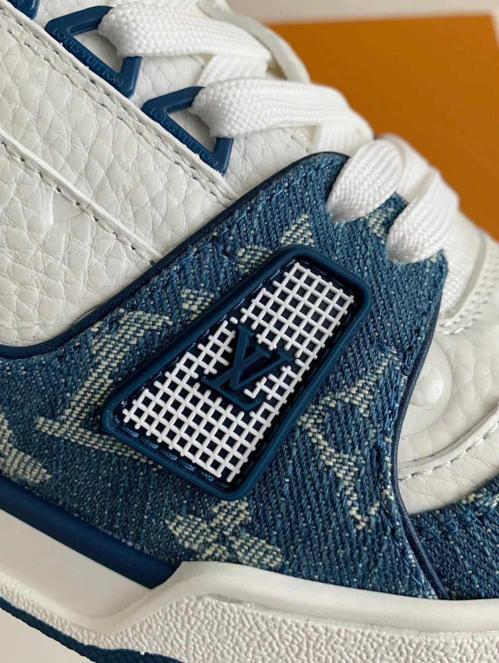 LOUIS VUITTON TRAINER