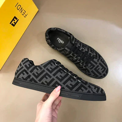 FENDI SNEAKER