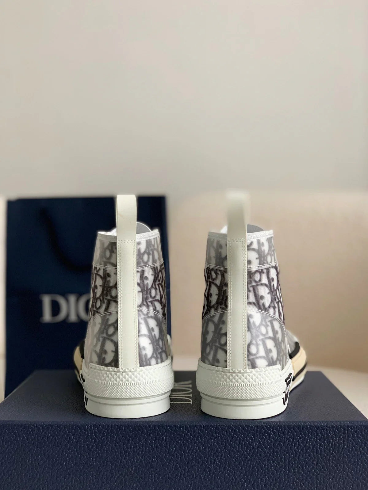 DIOR SNEAKER