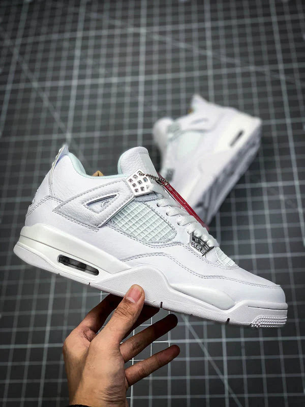 AIR JORDAN 4