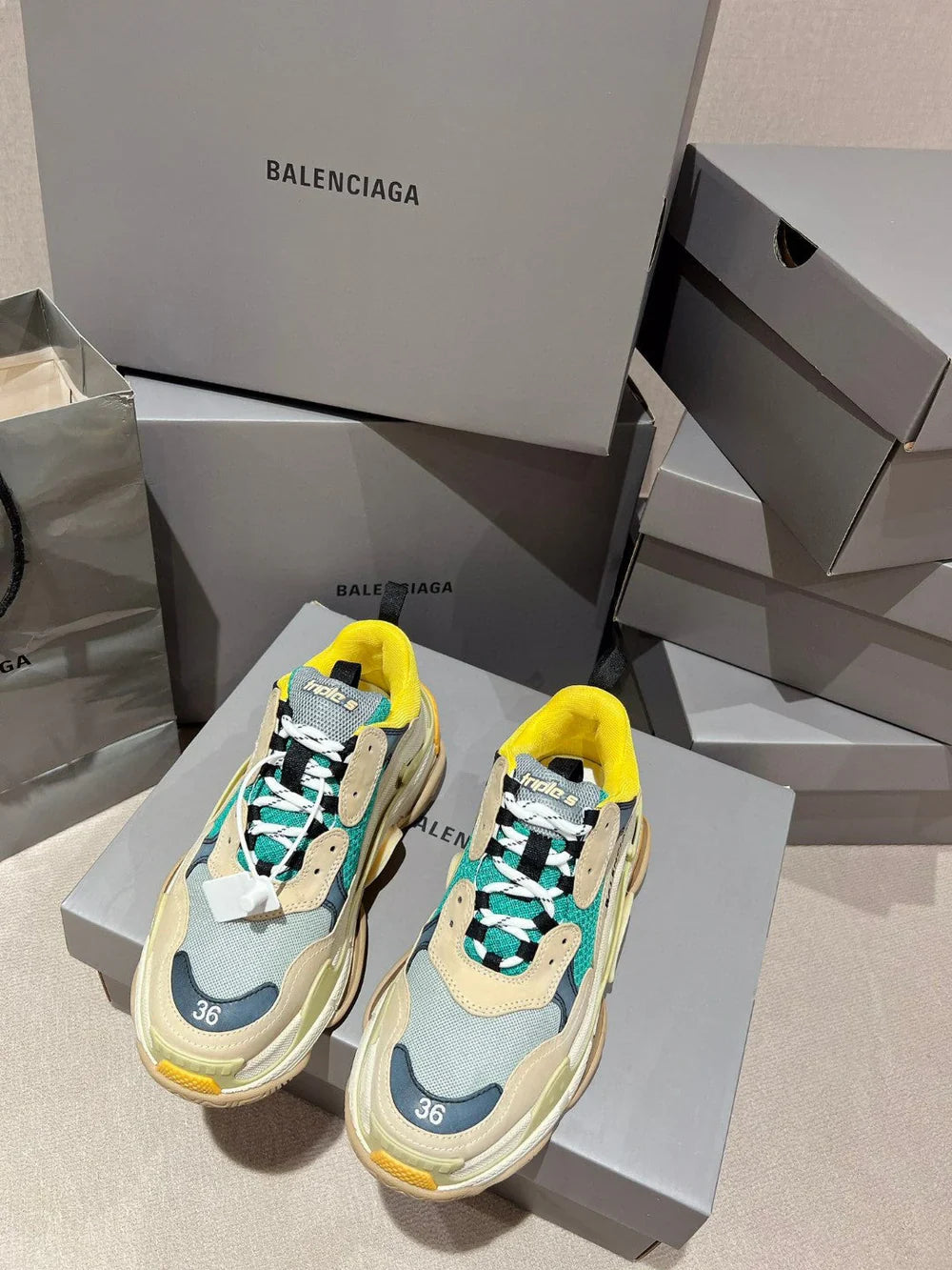 BALENCIAGA SNEAKER