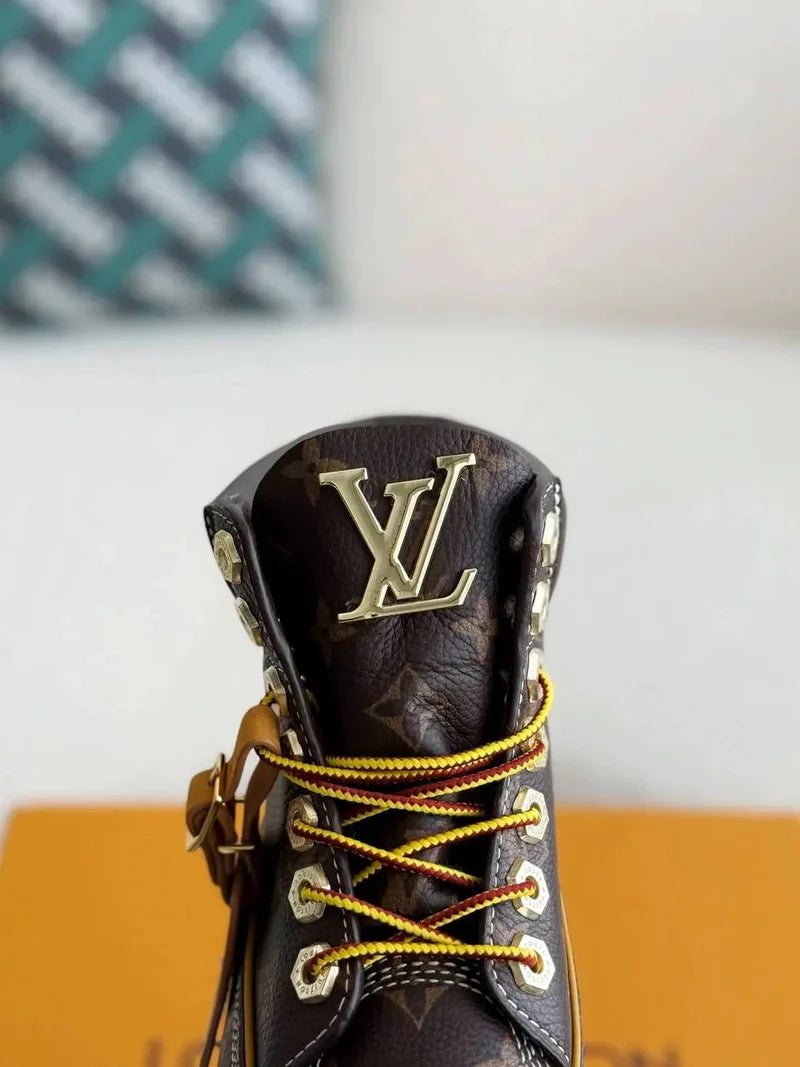 LOUIS VUITTON X TIMBERLAND